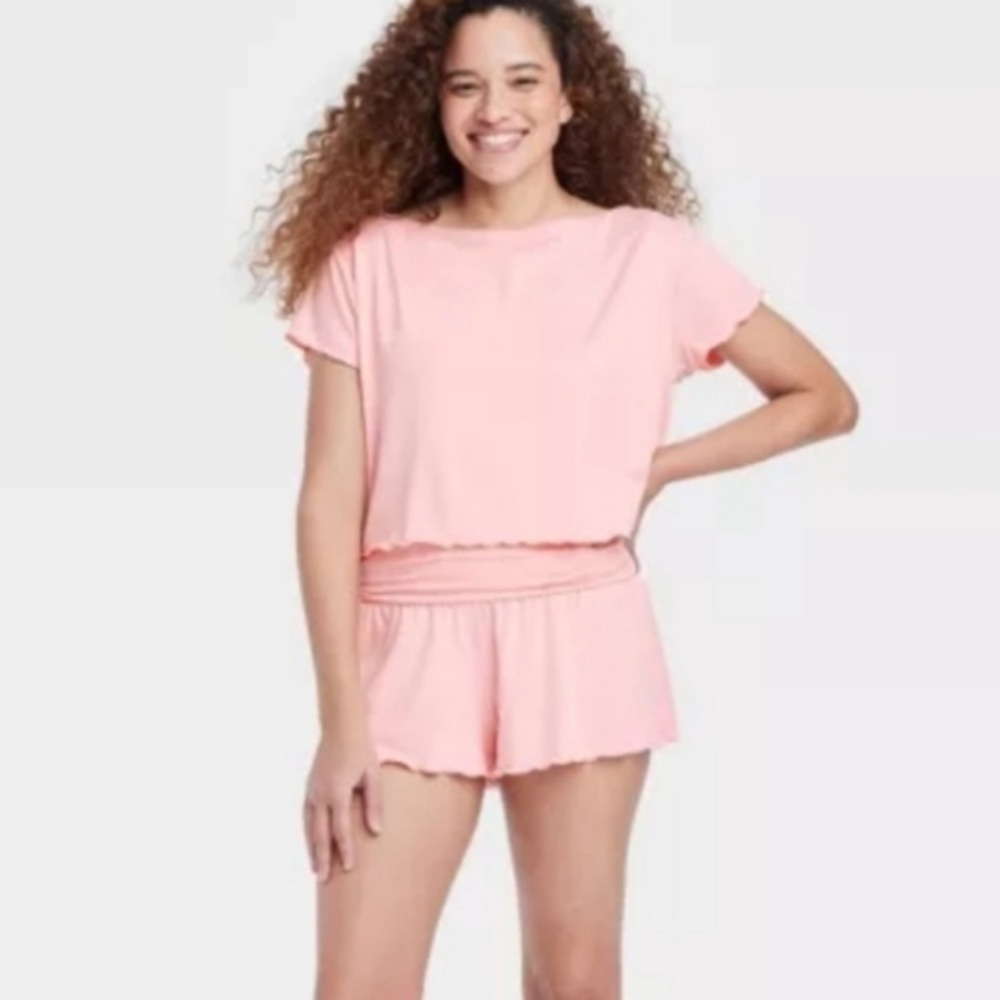 Colsie Pink Scallop Pajama Set - Size M